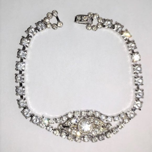 Vintage Rhinestone Necklace, Bracelet and Pin. Clear Stones Silver Tone Settings - Picture 8 of 10